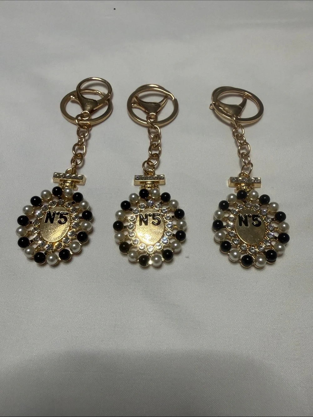Set of 3 Gold N°5 Pearl & Crystal Keychain - Women Accessories